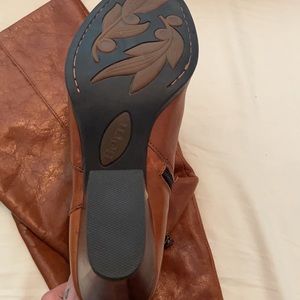 Born over the knee boots